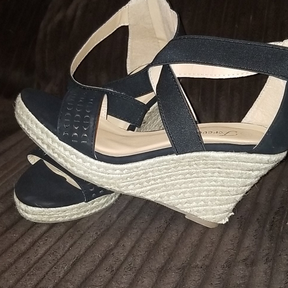 Wedges - Picture 2 of 4